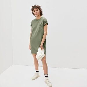 Everlane Weekend Tee Shirt Dress M EUC Sage Green